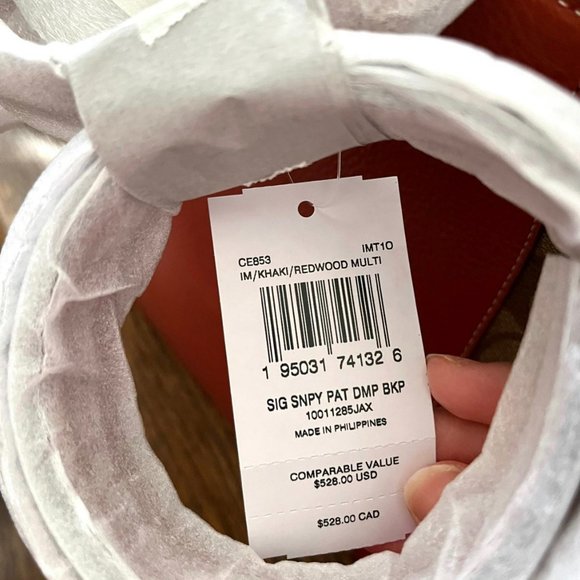 Coach X Peanuts Dempsey Drawstring Backpack In Signature Canvas With Patches - Picture 7 of 8